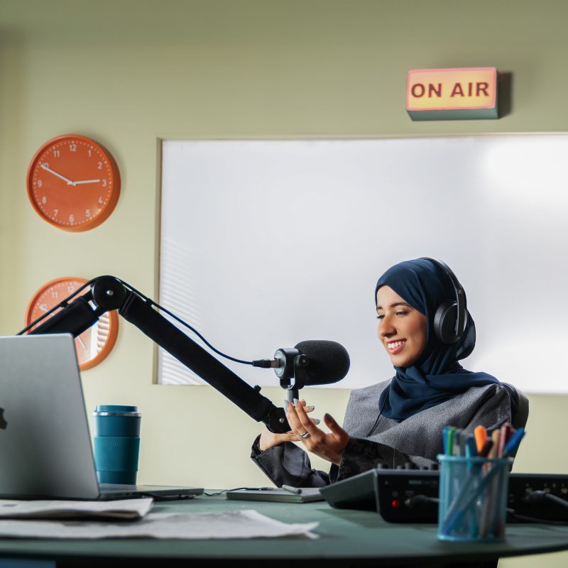 17 أكتوبر.. مسيرة وطنية راسخة لتمكين المرأة العُمانية وتعزيز مشاركتها في المجتمع