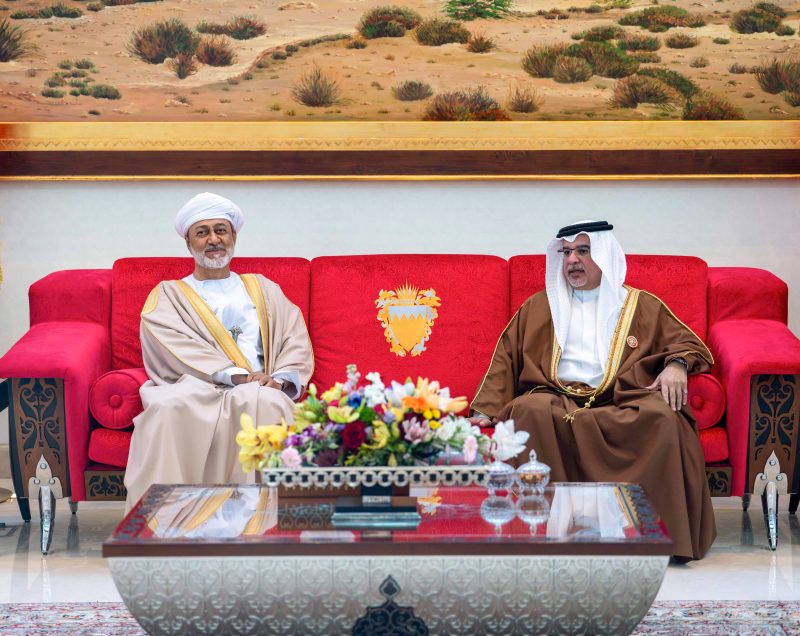 جلالة السُّلطان المعظم يصل إلى مملكة البحرين.