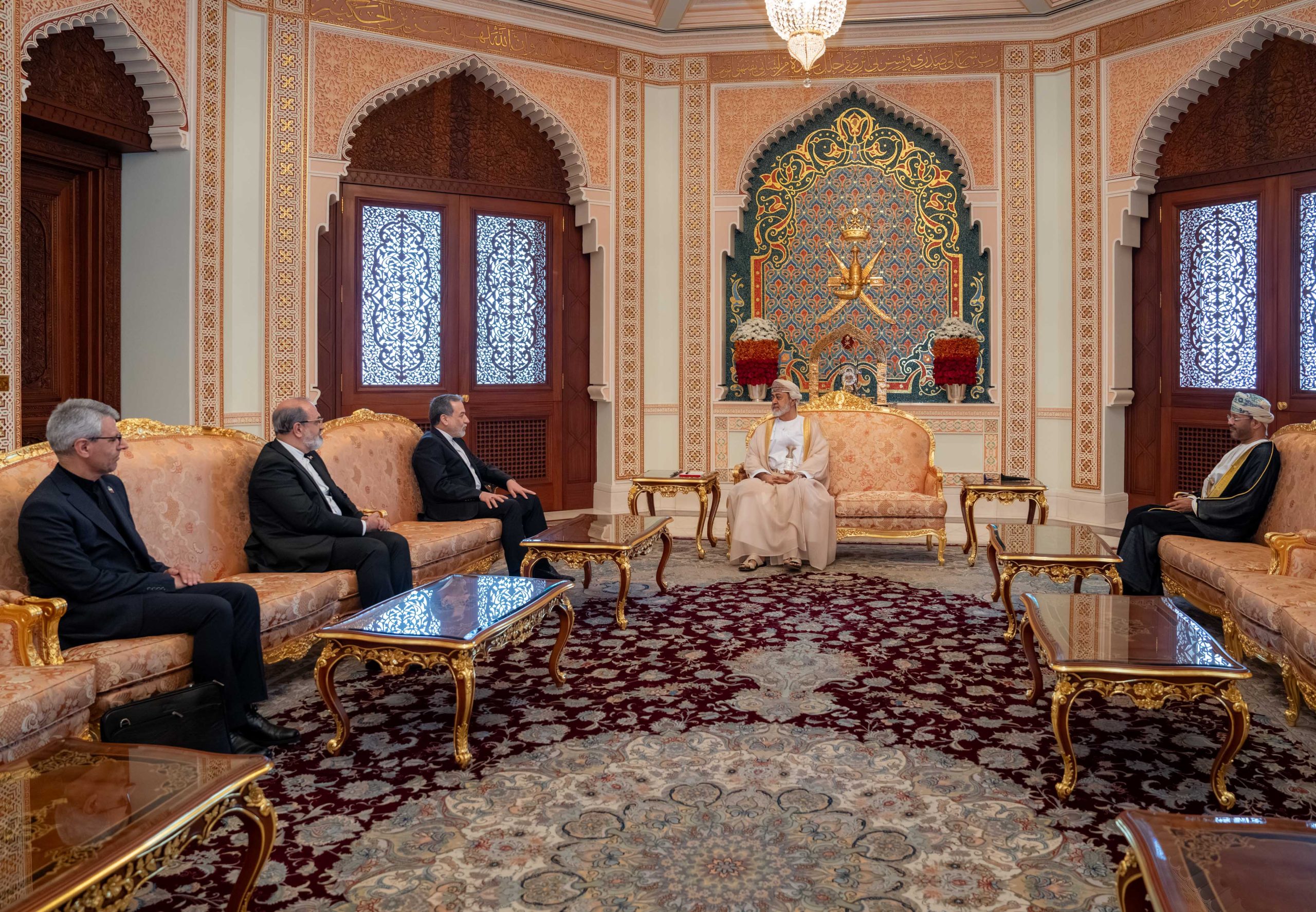 His Majesty receives Iranian Foreign Minister