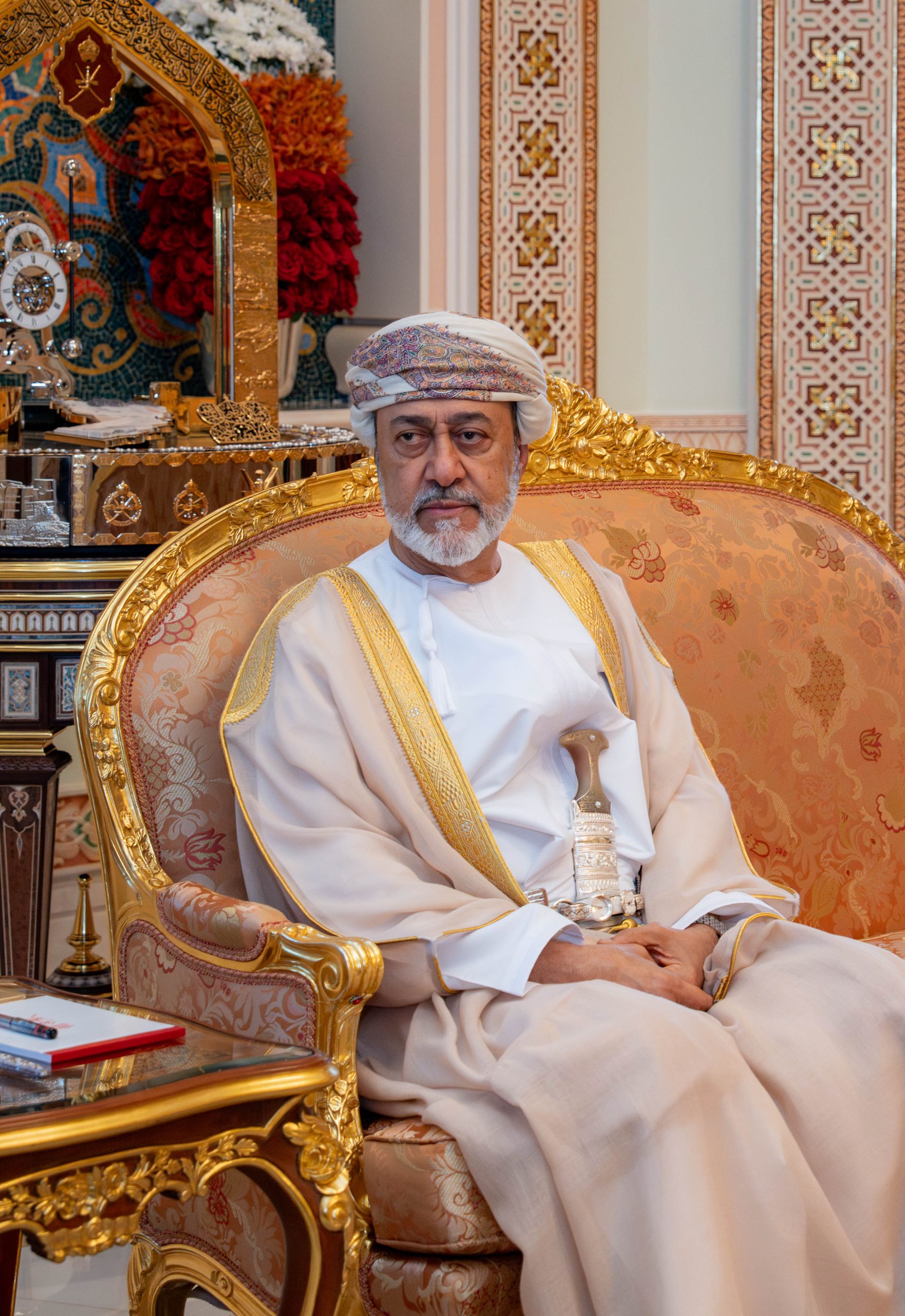 His Majesty receives Iranian Foreign Minister