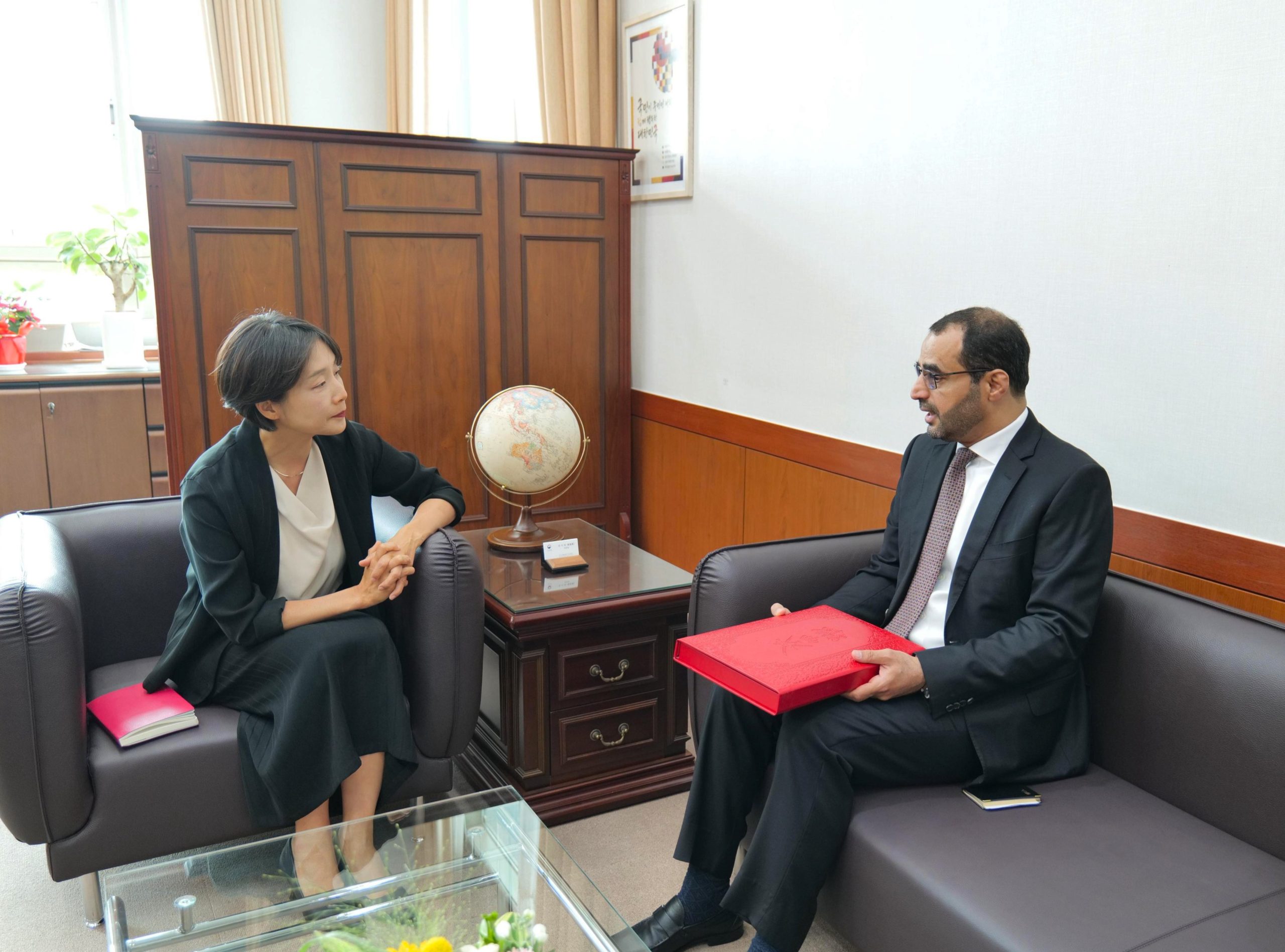 His Majesty sends a written message to Korean President