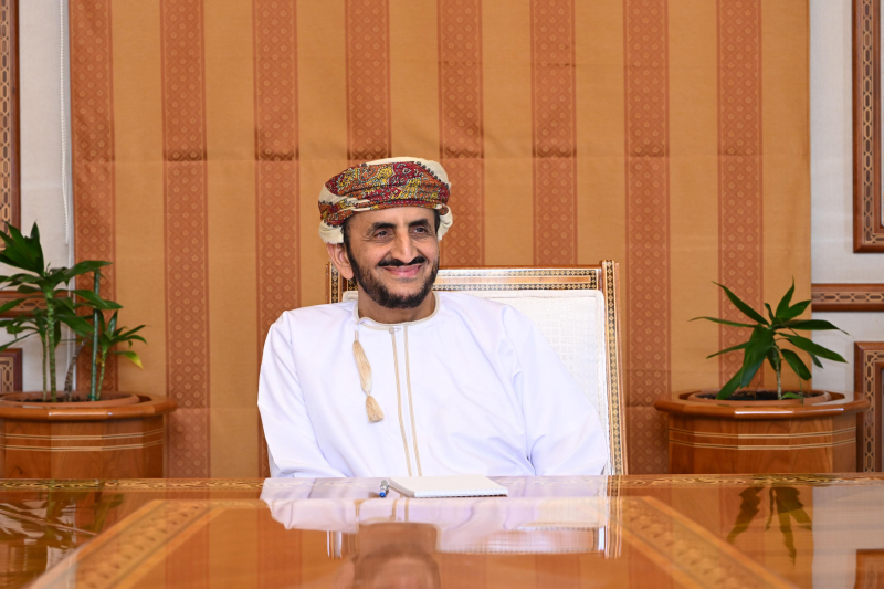 Political Undersecretary meets with US students