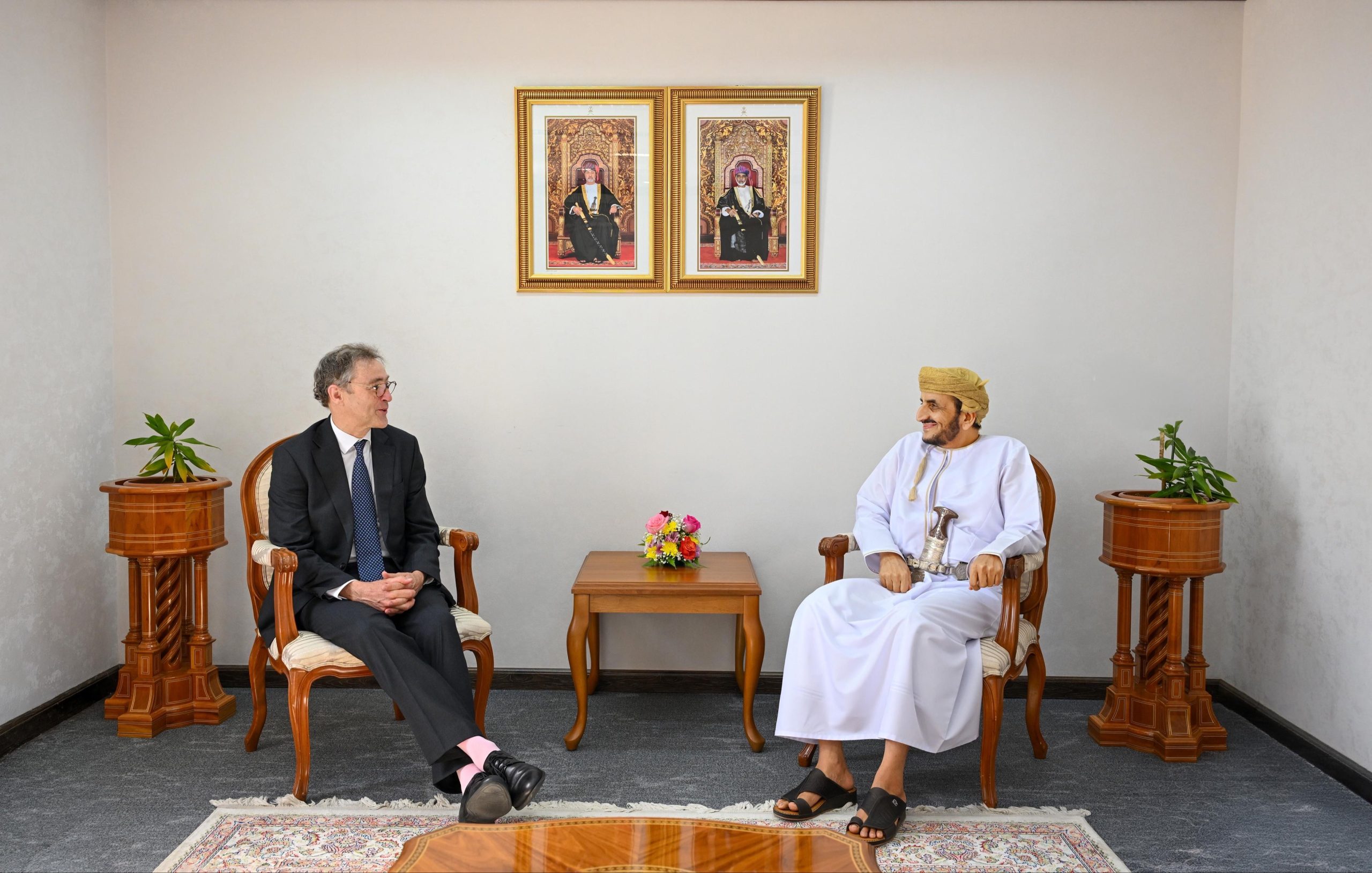 Political Undersecretary meets President of the centre for Humanitarian Dialogue
