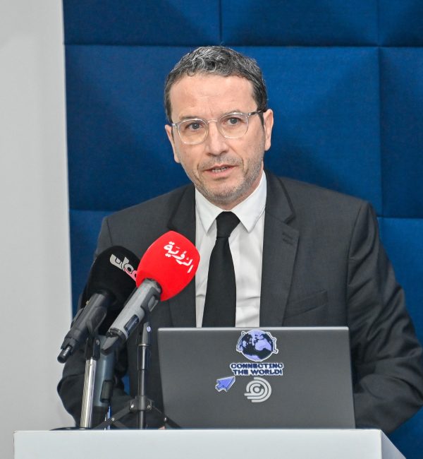 سلطنة عُمان توقع اتفاقية تصميم وتصنيع وإطلاق أول قمر اصطناعي عُماني