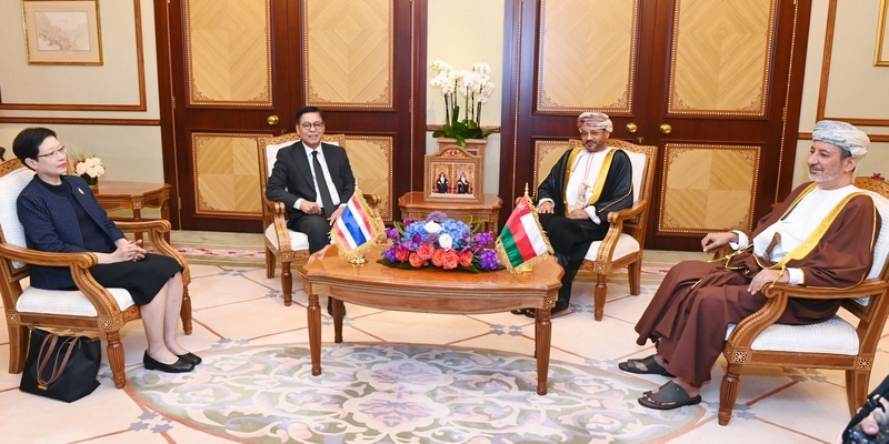 Oman's Foreign Minister receives the Deputy Prime Minister and Minister of Foreign Affairs of the Kingdom of Thailand