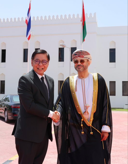 Oman's Foreign Minister receives the Deputy Prime Minister and Minister of Foreign Affairs of the Kingdom of Thailand