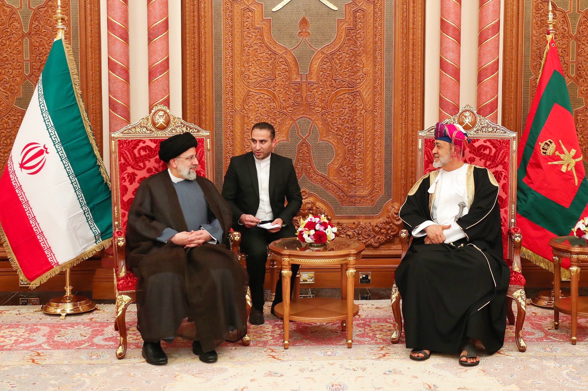 His-Majesty-Sulktain-Haitham-meets-President-of-Iran